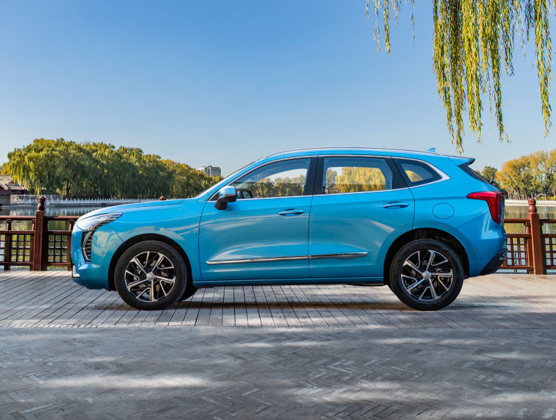 Китайский кроссовер Haval Jolion появится в России с этого года