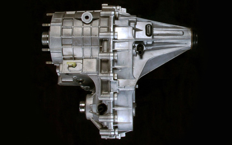 Раздаточная коробка GM 246 надежна и долговечна. Главное — не забывать отключать полный привод при выезде с бездорожья