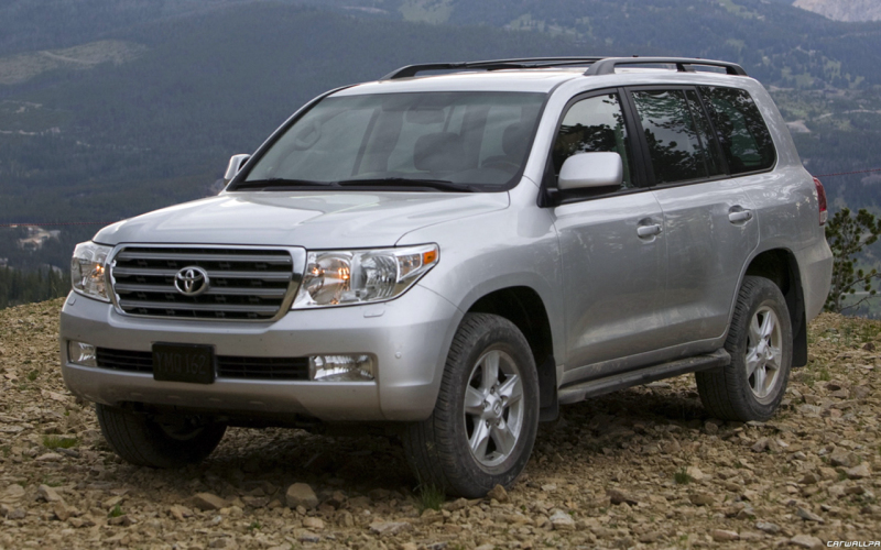 Toyota Land Cruiser 200 образца 2008 года