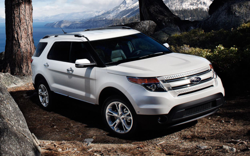 Ford Explorer пятого поколения образца 2010 года