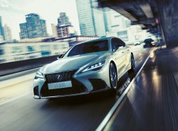 Обновлённый Lexus LS: в России от 7.147.000 руб.