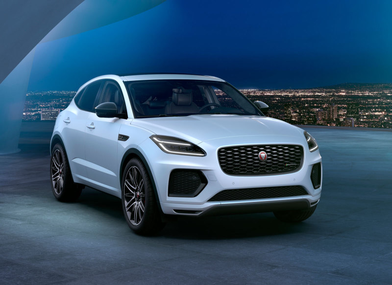 Jaguar E-Pace 2022 модельного года появился в России