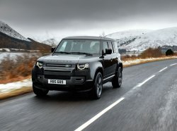 Мощный Land Rover Defender V8: в России от 9.071.000 руб.