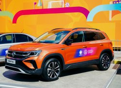 Новый Volkswagen Taos показали футбольным болельщикам