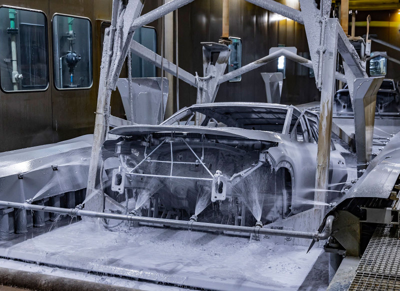 "Автотор" будет окрашивать собираемые автомобили по-новому