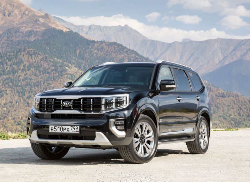 Шестиместный Kia Mohave появился в России: от 4.299.900 руб.