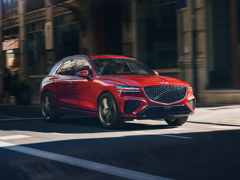 Кроссовер Genesis GV70: в России от 4.150.000 руб.