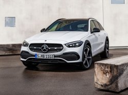 Внедорожный Mercedes-Benz C-Class All-Terrain представлен официально