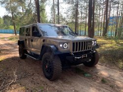 Новый российский внедорожник "Стрела" показан публике