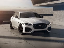 Jaguar XF получил версию R-Dynamic Black