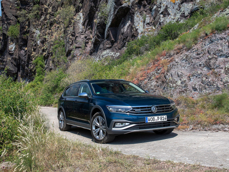 Volkswagen Passat Alltrack: в России от 3.697.000 руб.