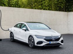 Электрический седан Mercedes-Benz EQE скоро появится в продаже