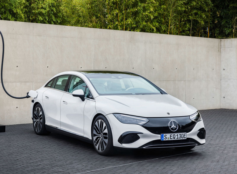 Электрический седан Mercedes-Benz EQE скоро появится в продаже