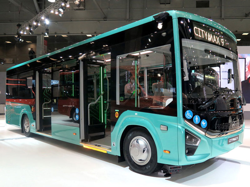 Новый городской автобус "Ситимакс 9" показали публике