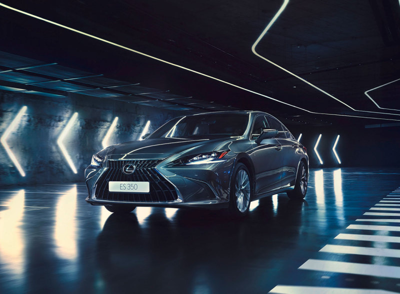 Обновлённый Lexus ES появился в продаже: от 3.514.000 руб.