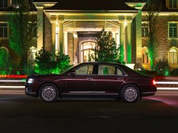 Автомобили Aurus начнут продавать в Санкт-Петербурге
