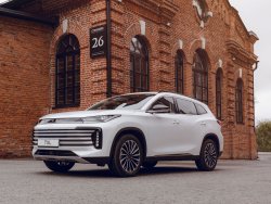 Обновлённый Exeed TXL начинают продавать в России: от 2.700.000 руб.