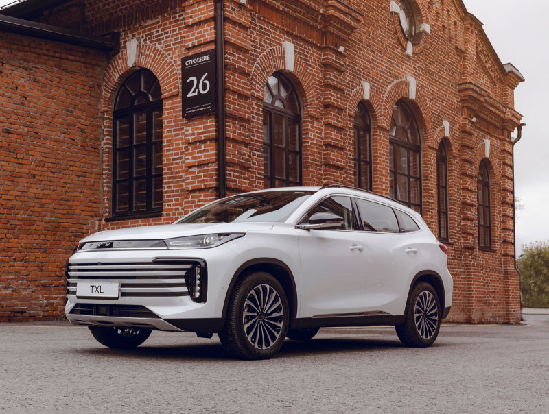 Обновлённый Exeed TXL начинают продавать в России: от 2.700.000 руб.