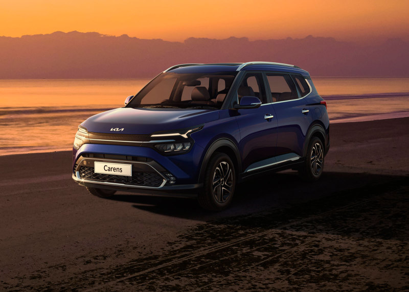 Новый Kia Carens представлен публике