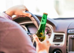 Норму допустимого алкоголя для водителей могут снизить