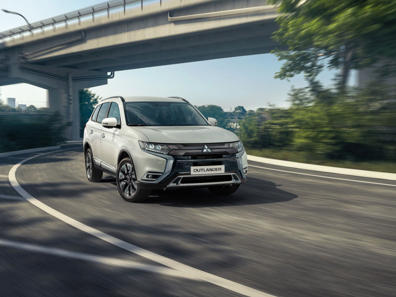 Mitsubishi обновит комплектации моделей для российского рынка в 2022 году