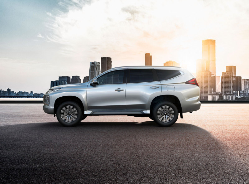 Автомобили Mitsubishi продолжат продавать в России