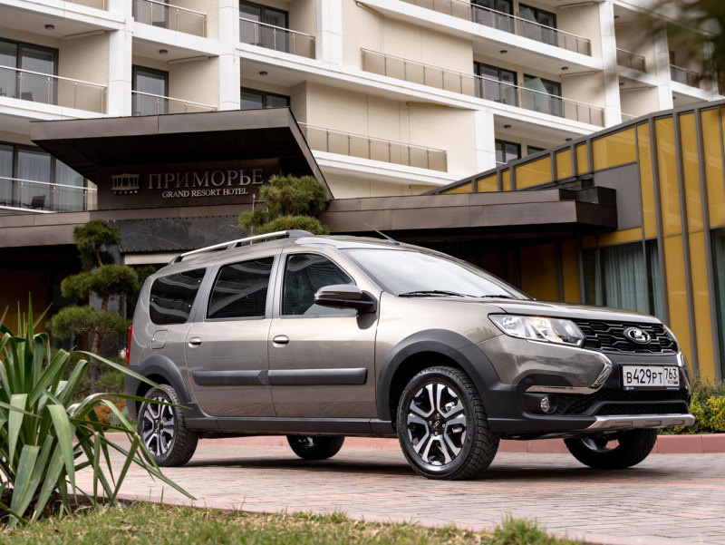 Автомобили Lada ещё раз подорожали