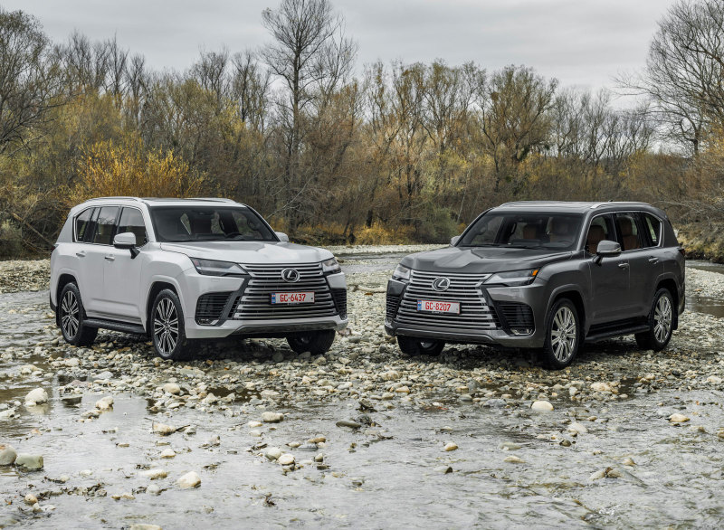 Япония запретила поставлять дорогие автомобили в Россию