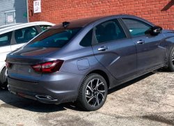 Обновлённые Lada Vesta Sport NG показали без маскировки