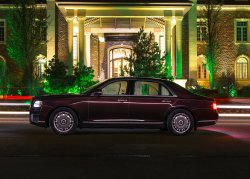 Российская марка Aurus получит первый дилерский центр в Санкт-Петербурге