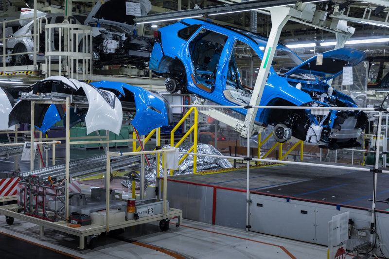 Четыре действующих автозавода осталось в России