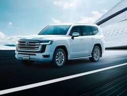 Новый Toyota Land Cruiser 300 получит "китайскую прописку"