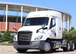 США расширили ограничения на экспорт грузовиков и спецтехники в Россию