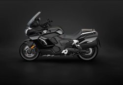 Новые российские мотоциклы Aurus Merlon проходят испытания