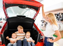 Материнский капитал хотят разрешить тратить на покупку автомобиля