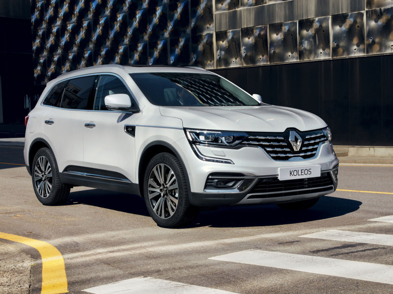 Новый кроссовер Renault Koleos предлагают купить россиянам