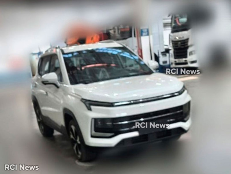 Кроссовер "Москвич" заметили на Камском автозаводе