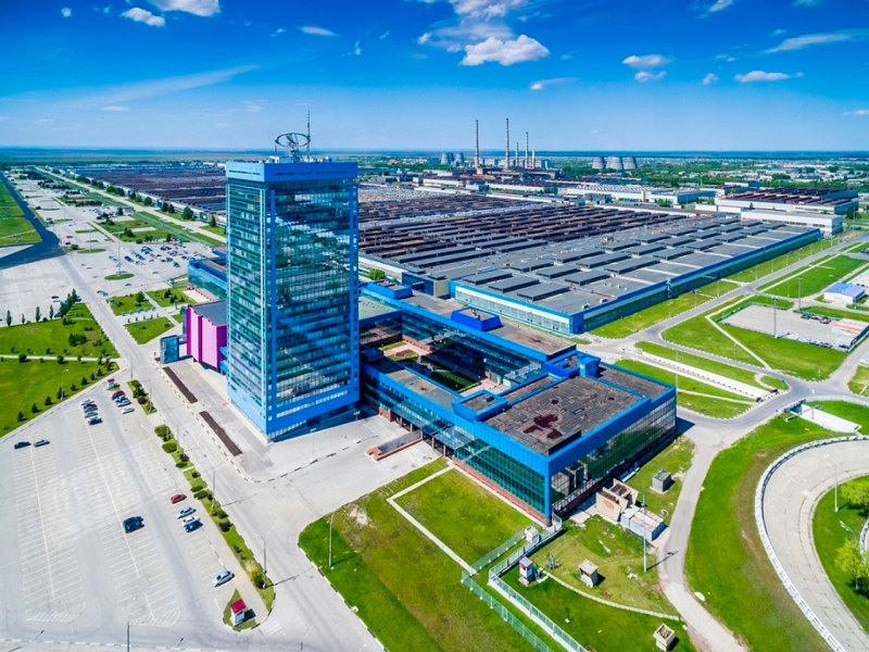 Автомобили Lada стали собирать полную рабочую неделю