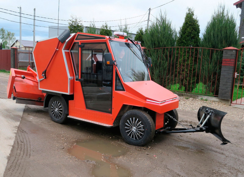 Российский электрокар "Апис" показали в Москве