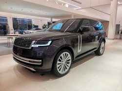 Range Rover нового поколения стали продавать в России