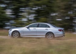 Mercedes-Benz уходит из России
