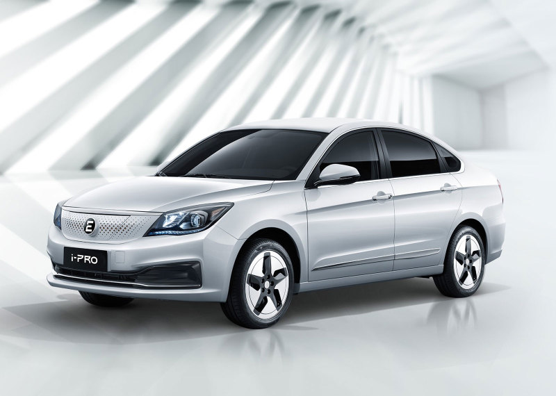 Электроседаны Evolute i-Pro российской сборки появились в продаже