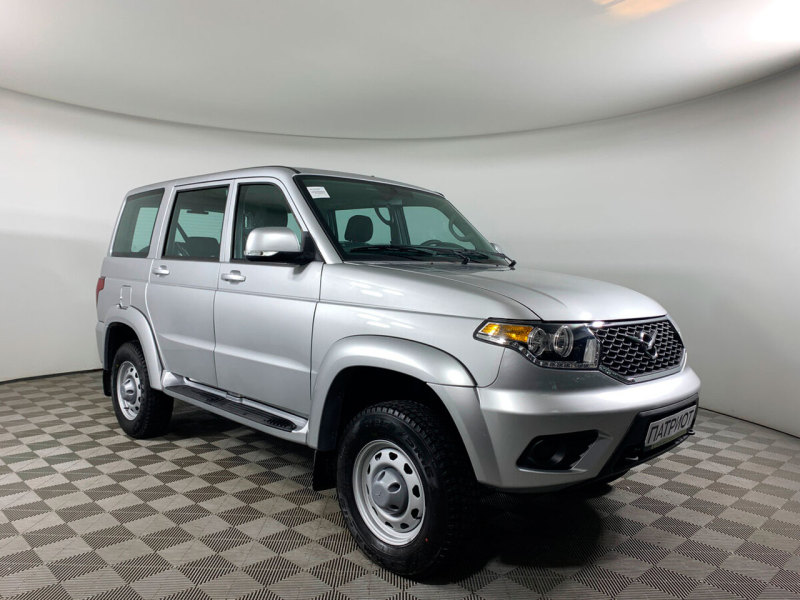 УАЗ "Патриот" и "Пикап" с двигателями класса Евро-0 поступили в продажу