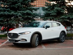 Кроссовер Mazda CX-4 начали продавать в России