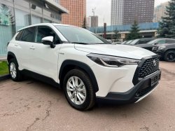 Японский кроссовер Toyota Corolla Cross появился в России