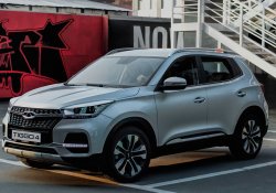 У кроссоверов Chery изменились комплектации и цены в России