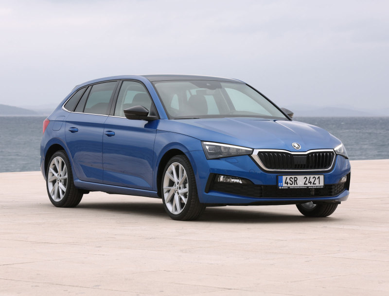 Новый хэтчбек Skoda Scala появился в России