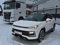 Электрический "Москвич 3е" показали Денису Мантурову