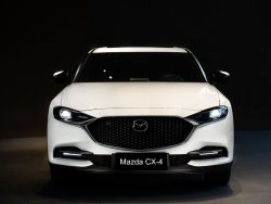 Кроссовер Mazda CX-4 в декабре представят в России