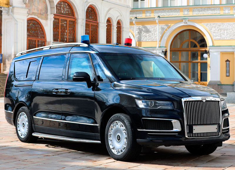 Aurus выпустит гражданские версии минивэна и мотоцикла